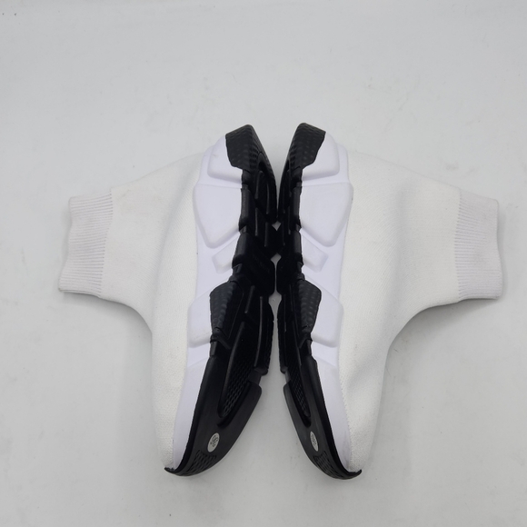 Luxury Trendy White Speed Stretch-Knit Sneakers Size 36 - Picture 10 of 15